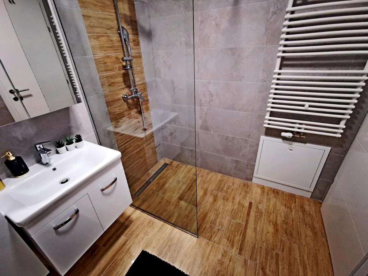 Apartament Golden - Self Check In Osijek Zewnętrze zdjęcie